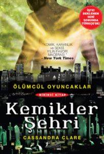 Kemikler Şehri; Ölümcül Oyuncaklar 1. Kitap