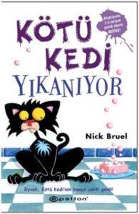 Kötü Kedi Yıkanıyor